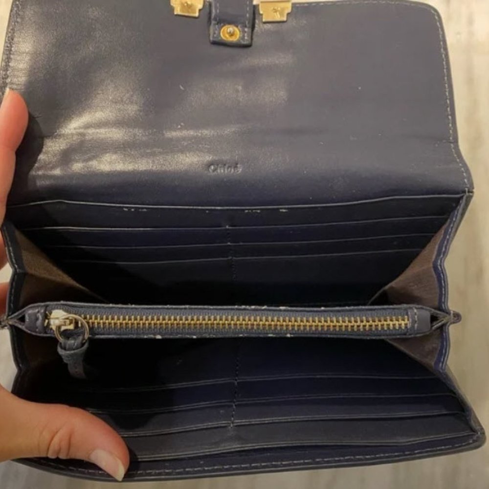Authentic CHLOE Marcie Continental Navy & Gold Leather Wallet - Picture 5 of 7
